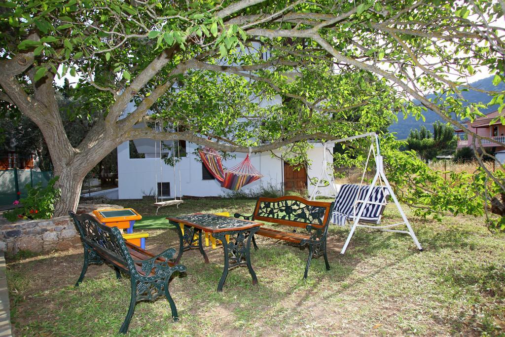 Anna George Studios Stafylos Extérieur photo